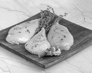Raw Boneless Chicken Breast [500 gm]