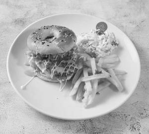 Peri Peri Paneer Bagel