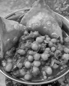 Etah wale chole samosa [1 piece]