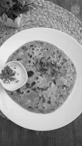 2 vegetable paratha with curd
