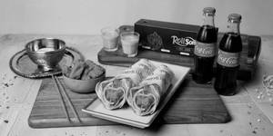 2 Classic Chicken Roll + 2 Coke [250Ml]