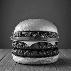 Smoked Beef Royal Cheese Burger