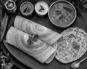 Special dosa [2 pieces] with omlet