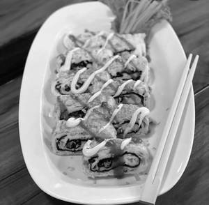 Korean chicken egg roll