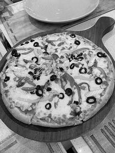 Olive Pizza