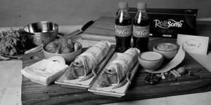 2 Chilli Paneer Roll + 2 Coke [250Ml]