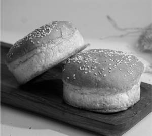 4 .Pcs Burger Bun