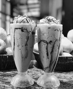 Sharjah Shake(With Ice-Cream Scoop)