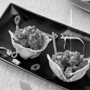 Mexican Chicken Cheese Wonton Cups