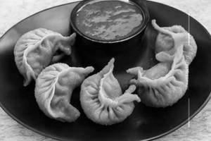 Fried Chicken & Cheese Momos