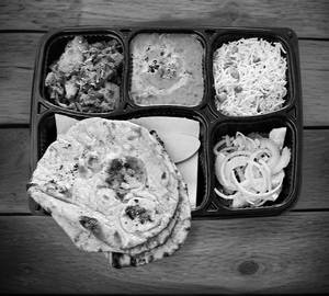 Shahi Paneer + Dal Makhnii  Thali