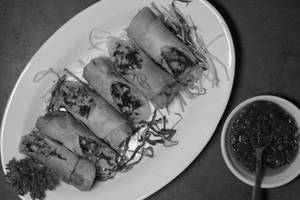 Spinach And Corn Spring Roll