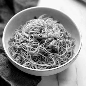 Chilli garlic noodles