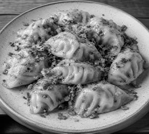 Schezwan Fried Chicken Momos