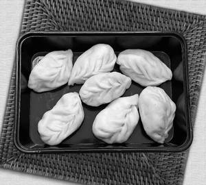 Paneer Steamed Momos (7 Pcs)