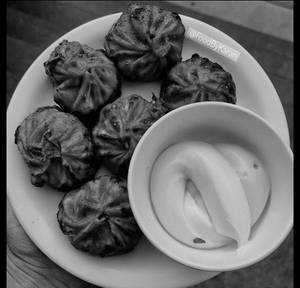 Paneer Tandoori Momos [8 Pieces]