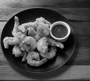 Golden fried prawns