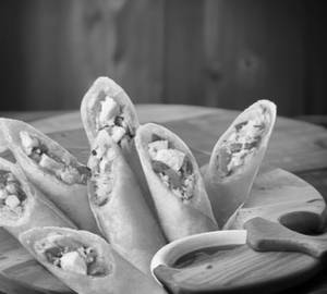 Paneer Spring Roll (6Pcs)
