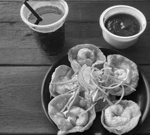 Chicken wanton fry [6 pieces]