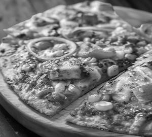 Paneer Corn Pizza