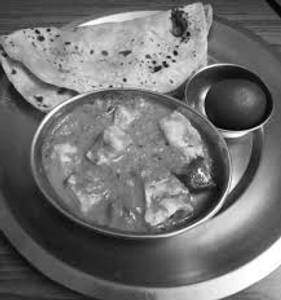 Kadai Paneer with 4 Butter Roti and Gulab Jamun [1 Piece]