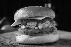 Achari Paneer Burger