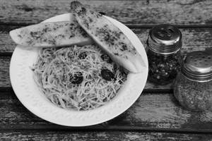Aglio Olio Pasta