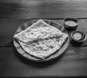 Egg Veechu Parotta - 2 Pcs