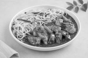 Chicken Chilli With Hakka Noodles
