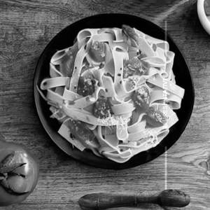 Tagliatelle Al Pomodoro