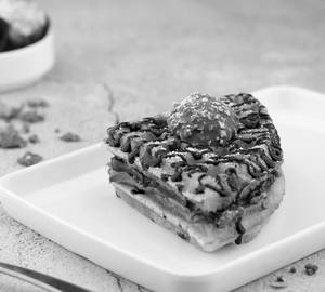 Nutella Rocher Waffle