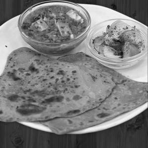 4 Plain Paratha With Mater Paneer