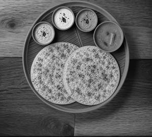 Egg Uttapam - 2 Pc