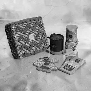 Craft & Cocoa Gift Hamper With Chocolate Bar, Mug, Cookies | ZOROY