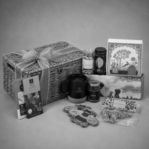 Indian Host Gift Hamper With Tea, Honey, Chocolate, Cashew, Mug| ZOROY
