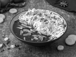 Chowmein With Manchurian