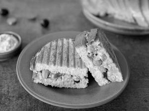 Tahini Chickpea Protein Sandwich
