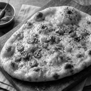 Cheese Chilli Tomato Peri-peri  Naan