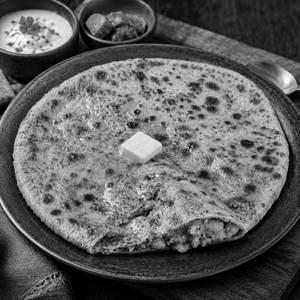 1 Aloo Paratha With Curd And Pickle