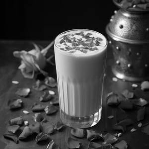 Rose Milkshake [300 Ml]