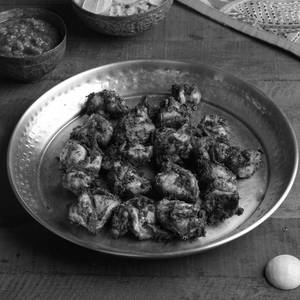 HARYALI CHICKEN TIKKA FULL