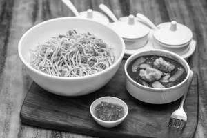 Chicken Manchurian With Noodles