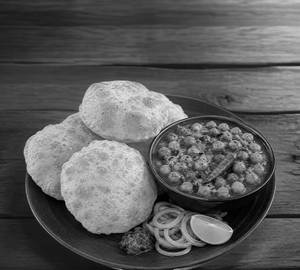 Chole with 5 poori