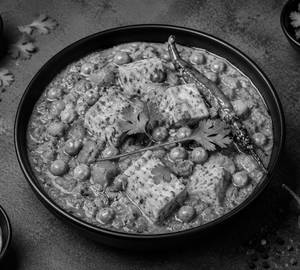 Matar paneer
