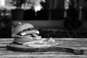 Peri Peri Paneer Burger