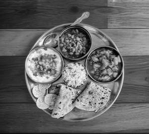 Special thaal