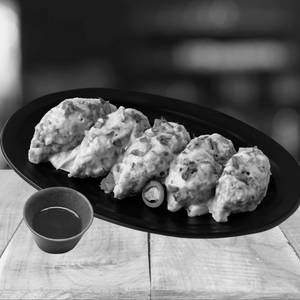 Paneer Russian Momo [6 pcs]