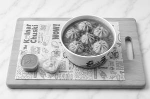 Jhol Chicken Momos (6pcs)