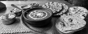Dal Makhani + (2 Missi Roti )/(1 Butter Naan + 1 Butter Roti )