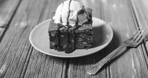 Brownie with ice cream